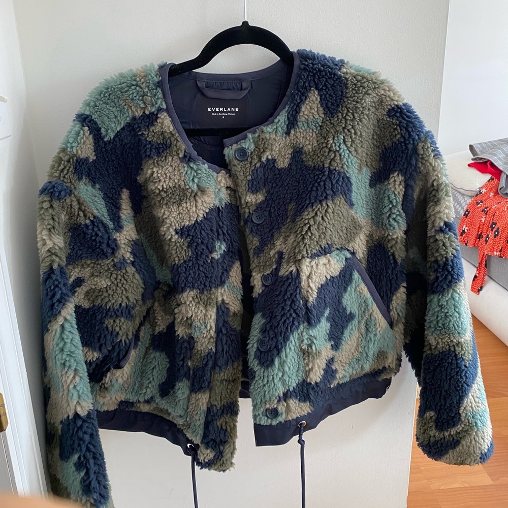 Everlane fleece jacket